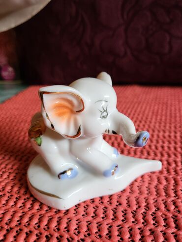 Figurice i makete: Porcelanska nova figura,vintaz slonce. Figura mereni najistureniji — 1