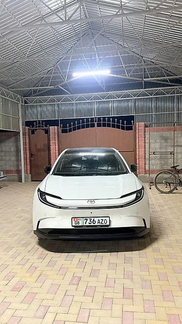 леопард авто: Toyota bZ5: 2026 г., Электромобиль, Лифтбек — 1