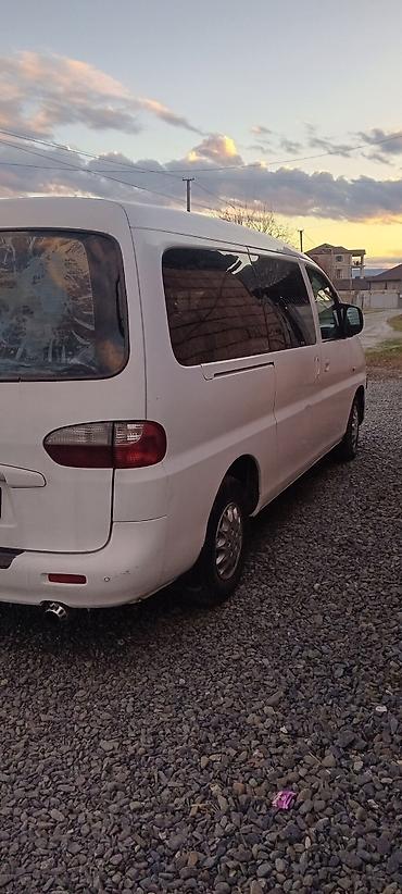 daewoo gentra stop: Hyundai H-1/Starex mikroavtobus – ağ rəng, 77-NE-679 dövlət nömrə — 5