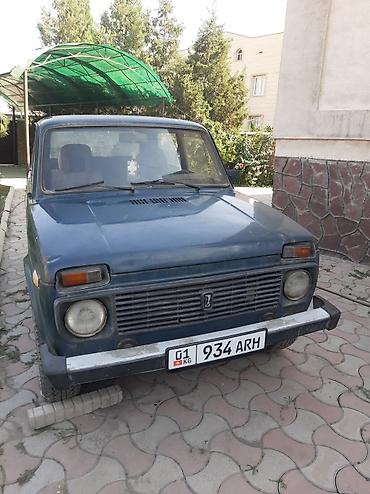 трёхдверный: ВАЗ (ЛАДА) 4x4 Нива: 2002 г., Внедорожник — 4