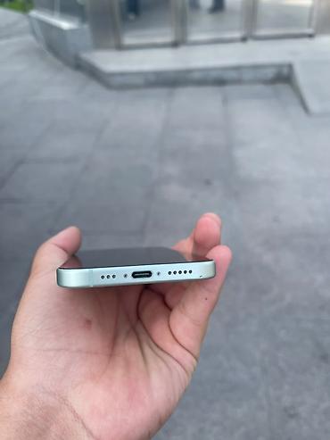 Мобильные телефоны и аксессуары: IPhone 15, Б/у, 128 ГБ, Alpine Green, Чехол — 5
