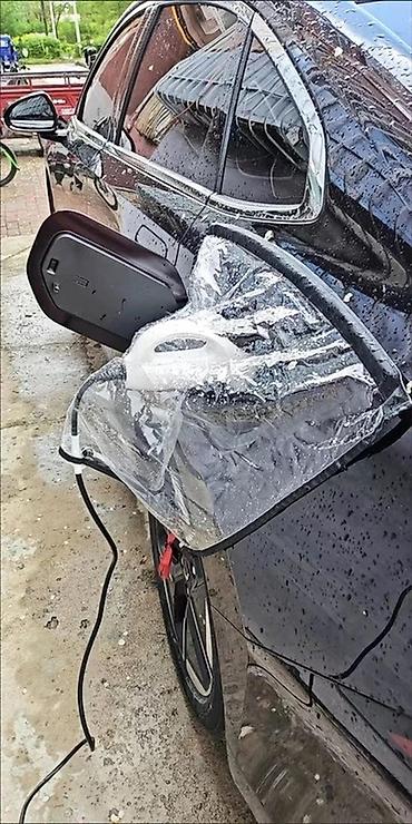 wuling: Защитный чехол‑козырёк для зарядного порта электромобиля. - — 4