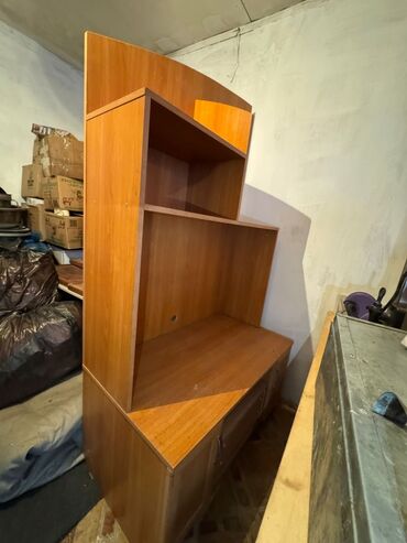 шкафчик навесной: Книжный шкаф, Б/у, ЛДСП