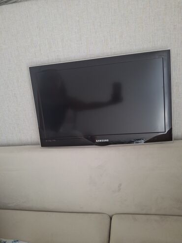 Б/у Телевизор Samsung 70" Самовывоз