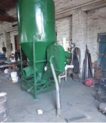 место парикмахера в аренду: Требуется рабочий на дробилку возможно с проживанием