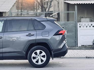 Toyota: Toyota RAV4: 2021 г., 2.5 л, Автомат, Бензин, Кроссовер — 7