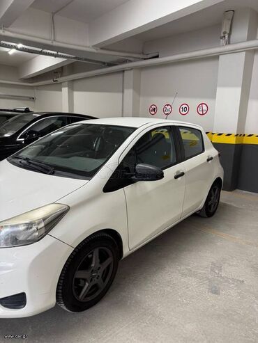 Toyota: Toyota Yaris: 1.3 l. | 2012 έ. Χάτσμπακ — 4