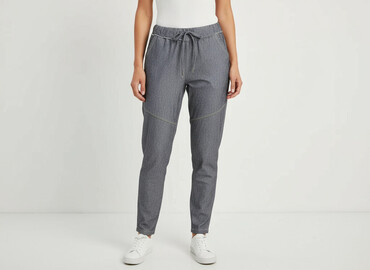 new yorker krótkie spodenki dresowe: Women`s trousers, size L