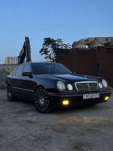 Mercedes-Benz: Mercedes-Benz E-Class: 3.2 l | 1995 il Sedan — 6