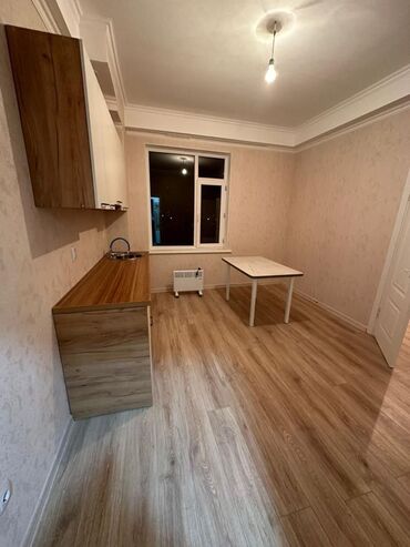 сдается квартиру на долгий срок: 2 комнаты, Без подселения, С мебелью частично