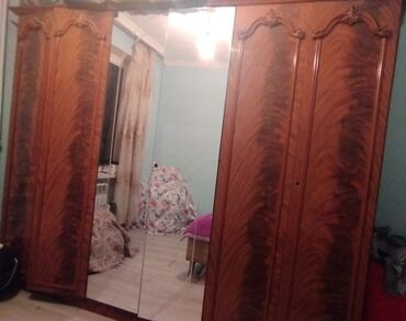 radiatorlarin qiymeti: Dolab Qiymət 100 AZN köçlə bağlı təcili evdən çıxmalıdır ünvan Əhmədli