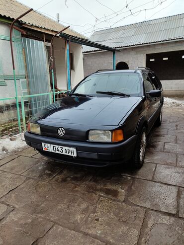 volkswagen венто: Volkswagen Passat: 1993 г., 2 л, Механика, Бензин, Универсал