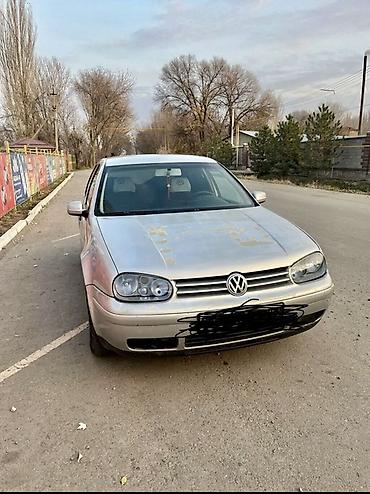 Volkswagen Golf: 2003 г., 1.6 л, Механика, Бензин, Хэтчбэк