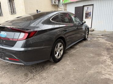 Hyundai: Hyundai Sonata: 2019 г., 2 л, Газ — 6