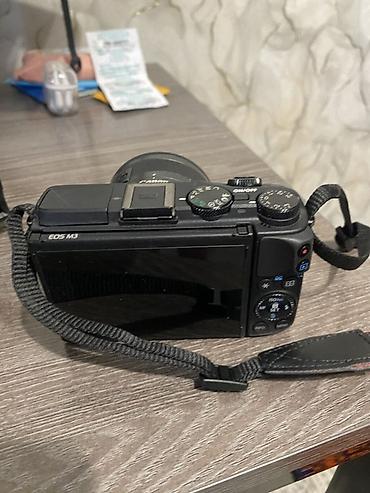 обьект: Беззеркальная камера Canon EOS M3 с двумя объективами. Комплект: - — 5