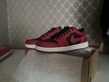 сколько стоят кеды: Мужские кроссовки, 41, Air Jordan, Новый, цвет - Красный — 1