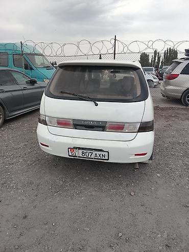tir: Toyota Gaia: 2001 г., Минивэн — 2