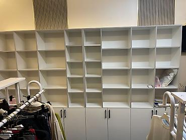 Продаётся шкаф-стеллаж для магазина 👜 Размер: 3 м × 2 м Подходит для