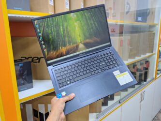 Mətbəx texnikası: İşlənmiş ASUS Vivobook, 17.3 ", Intel Core i5, 512 GB