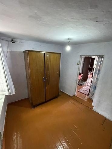 Продажа коттеджей и домов: Ысык -Көлдүн түштүк тарабынан Кажы- Сай айылынан үй сатылат . Участогу — 8