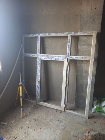 qapl pencere: PVC pəncərə-çərçivə dəsti - Material: plastik/PVC (profil üzərində