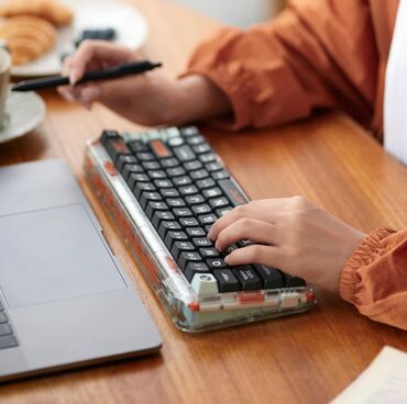 Клавиатуры: Клавиатура — 4