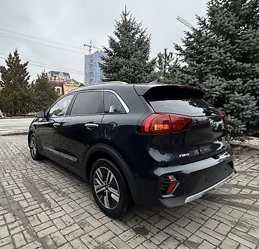 Kia: Kia Niro: 2020 г., 1.6 л, Робот, Гибрид, Кроссовер — 4