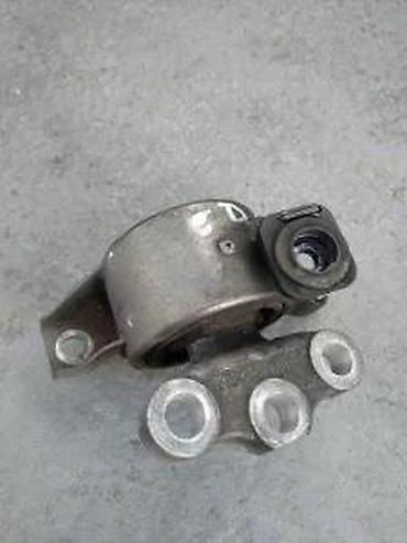 felne 17: Fiat Grande Punto nosac motora 1.9 jtd desni. Fiat Grande Punto nosac — 1
