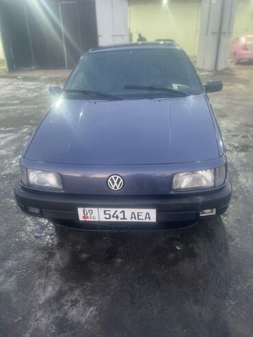 автомобиль хонда аккорд: Volkswagen Passat: 1993 г., 2 л, Механика, Бензин, Седан