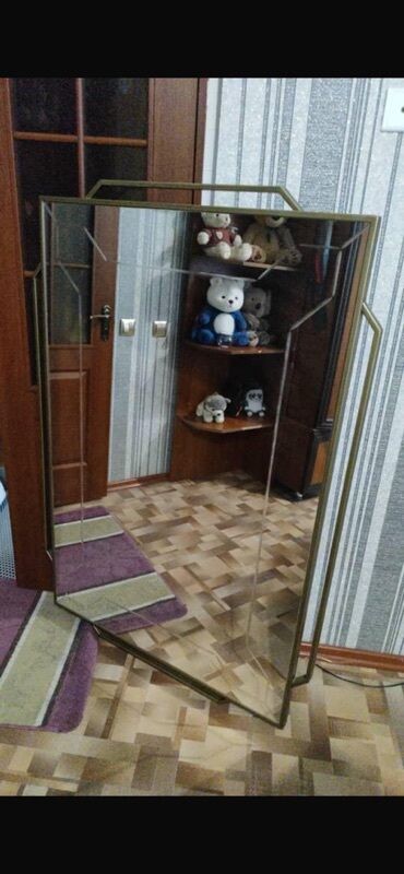 этно картинки: Зеркало в полный рост с металлической рамой. Может использоваться как