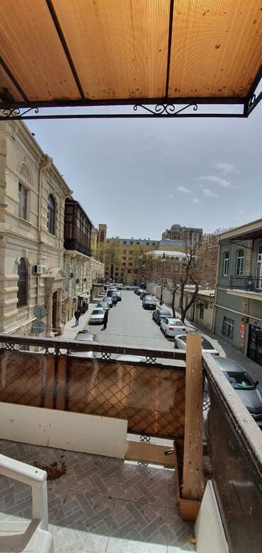 Köhnə tikili: Bakı, 3 otaqlı, Köhnə tikili, m. İçərişəhər, 90 kv. m -da lalafo.az — 3 Köhnə tikili: Bakı, 3 otaqlı, Köhnə tikili, m. İçərişəhər, 90 kv. m — 3