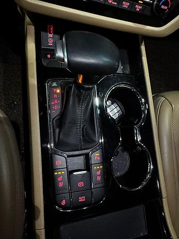 Kia: Kia Carnival: 2019 г., 2.2 л, Автомат, Дизель, Минивэн — 21