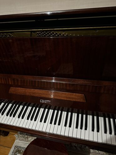 pianino satılır: Piano, Belarus, Akustik, İşlənmiş, Ünvandan götürmə