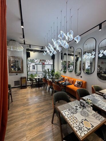 Kommersiya daşınmaz əmlakının satışı: SalamTəcilu satilir 40 kv. Tam dolu obyektirFul təmirlidir -da lalafo.az — 11 Kommersiya daşınmaz əmlakının satışı: SalamTəcilu satilir 40 kv. Tam dolu obyektirFul təmirlidir — 11