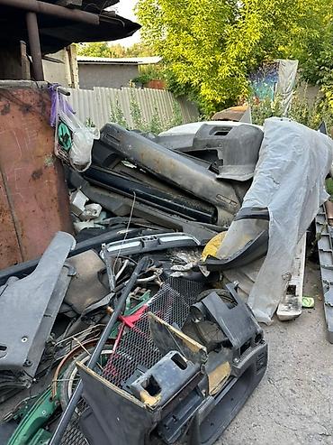 Другие детали кузова: Различные кузовные детали для корейской автомашин автомобилей. В — 8