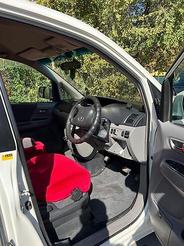 диска релс: Toyota Voxy: 2003 г., 2 л, Автомат, Бензин, Минивэн — 6