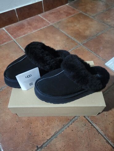 nike huarache srbija: Ugg slippers, color - Black, 39