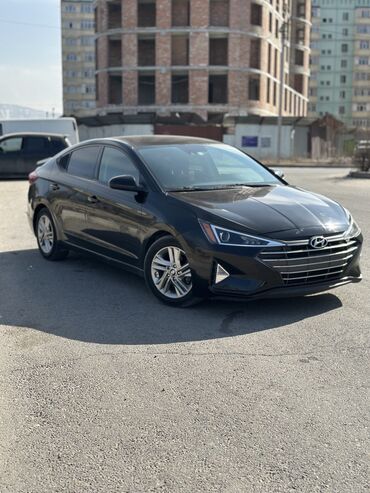 Hyundai: Hyundai Elantra: 2018 г., 2 л, Автомат, Бензин, Седан