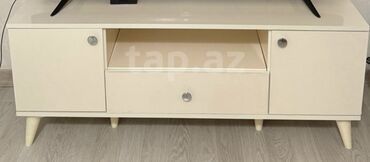 стол компьютерный письменный: Düz TV altlığı, Polkalı lalafo.az -da стол компьютерный письменный: Düz TV altlığı, Polkalı