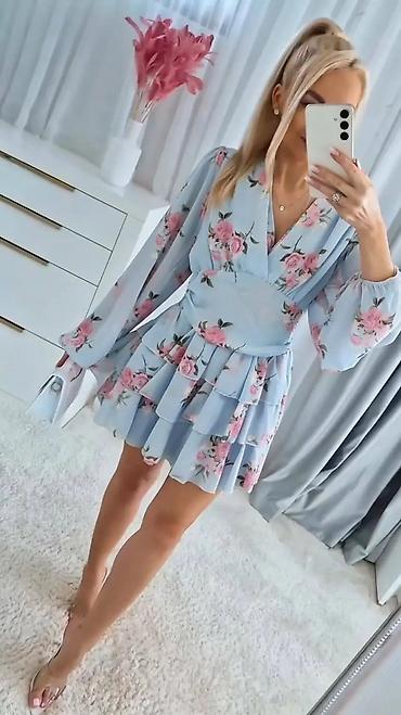 eb studio obuca: Ženska kratka haljina s floralnim printom - Kroj: mini dužina — 4