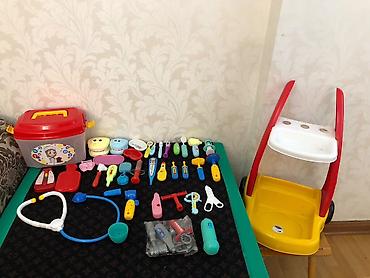 sukan oyunu: Uşaq üçün həkim temalı oyun dəsti - Rəngarəng plastik həkim alətləri — 9