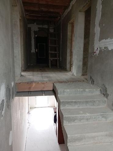 maşdağa: Maştağa qəs. 6 otaqlı, 240 kv. m, Kredit var, Orta təmir — 6