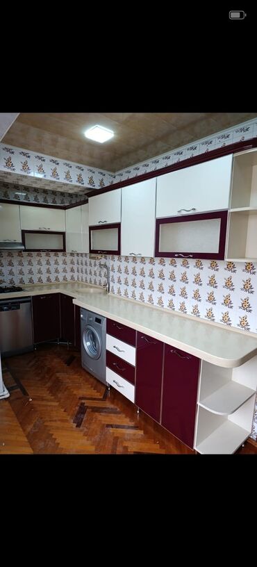 Divan və masa dəstləri: Mdf mətbəx mebeli satılır 450₼. Üzəri tökmə mərmərdir. Ölçü
