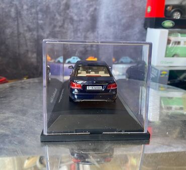 Avtomobil modelləri: Коллекционная модель Mercedes-Benz E-Class Elegance W212 blue — 9