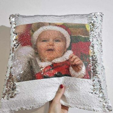 Posteljina: Piši briši jastuk Slika po vašoj želji Cena 2.400 dinara Srebrni — 3