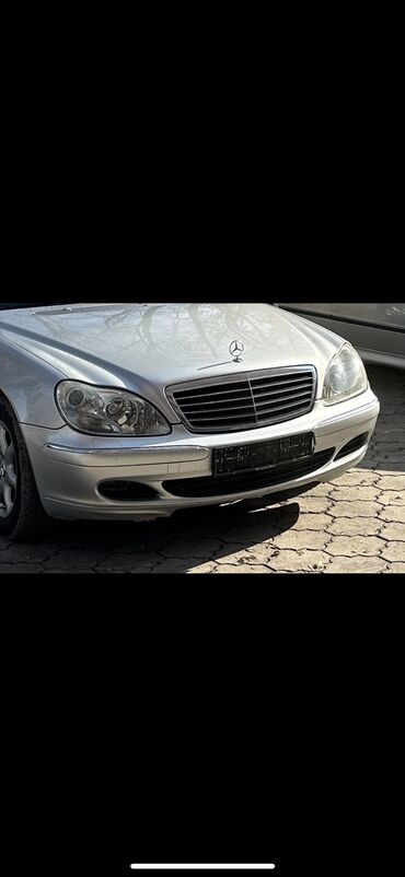 Бамперы: Передний Бампер Mercedes-Benz 2003 г., Б/у, цвет - Серебристый, Оригинал