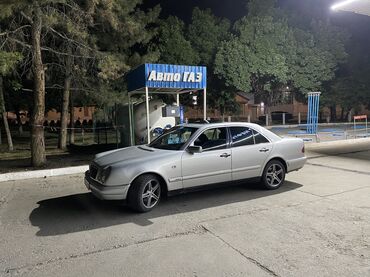 Mercedes-Benz: Mercedes-Benz E-Class: 1995 г., 3.2 л, Автомат, Бензин at lalafo.kg — 3 Mercedes-Benz: Mercedes-Benz E-Class: 1995 г., 3.2 л, Автомат, Бензин — 3