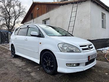 авто bid: Toyota Ipsum: 2002 г., 2.4 л, Автомат, Газ, Минивэн — 3