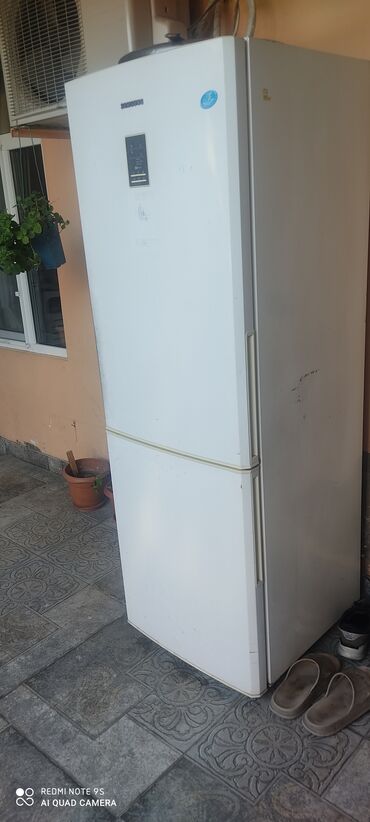 Soyuducular: 2 qapılı Samsung Soyuducu Satılır, rəng - Ağ