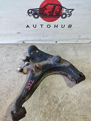 Рычаг подвески Mitsubishi Delica PD6W 6G72 3.0 2000 (б/у)